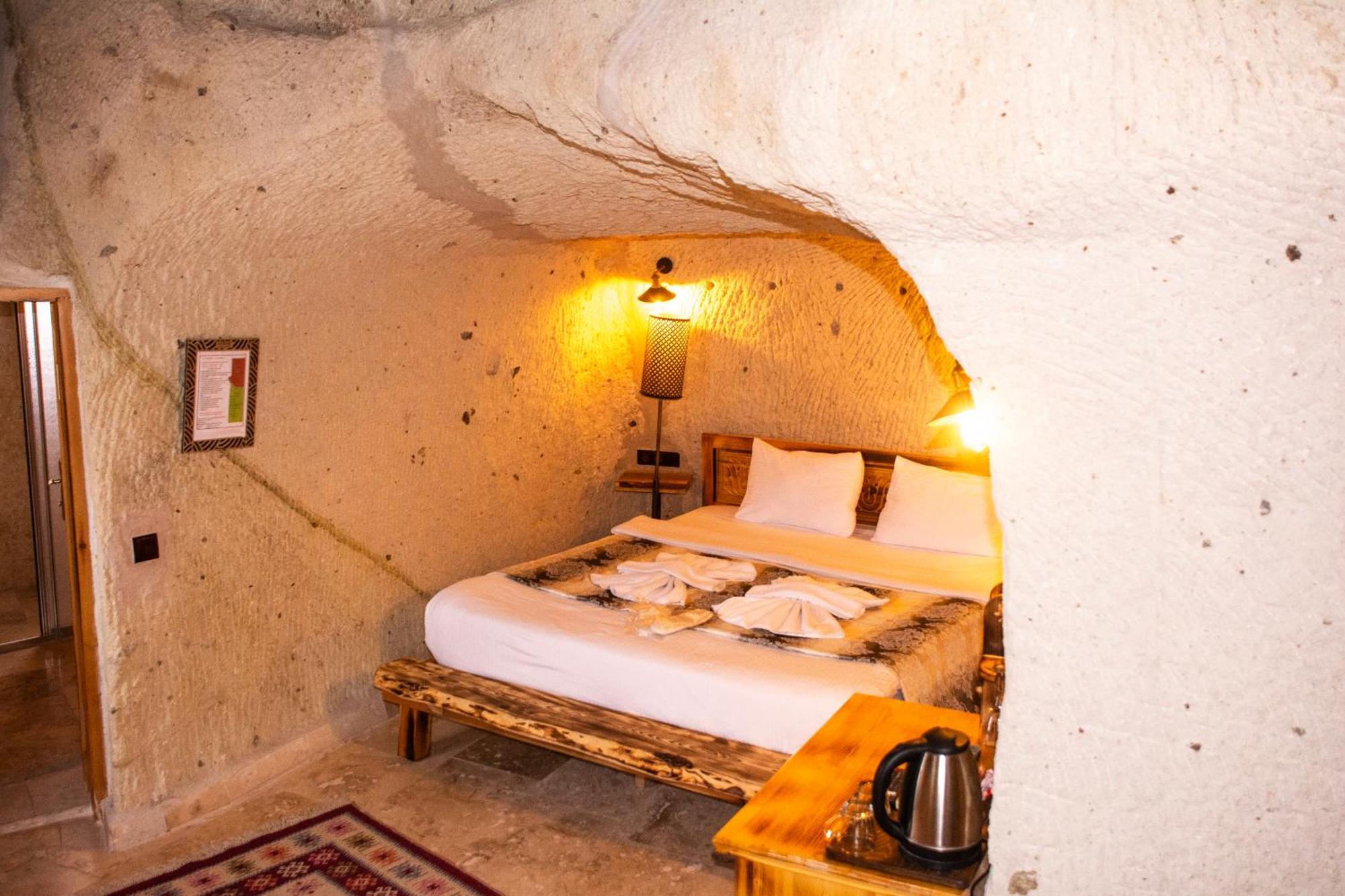 נבשהיר Cappadocia Ennar Cave Swimming Pool Hot & Spa מראה חיצוני תמונה