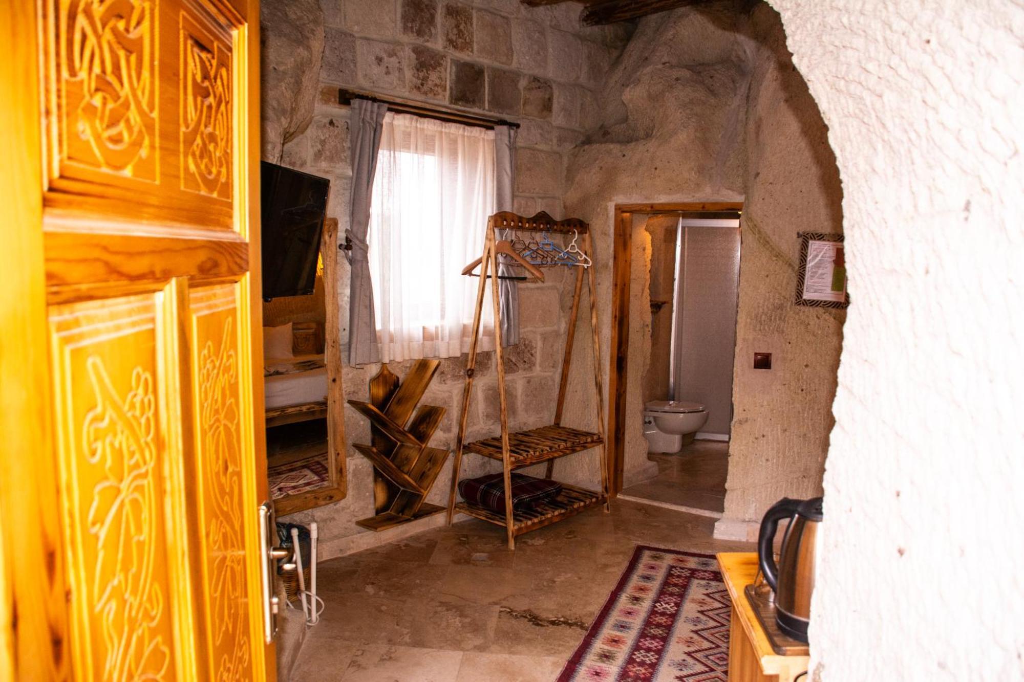 נבשהיר Cappadocia Ennar Cave Swimming Pool Hot & Spa מראה חיצוני תמונה